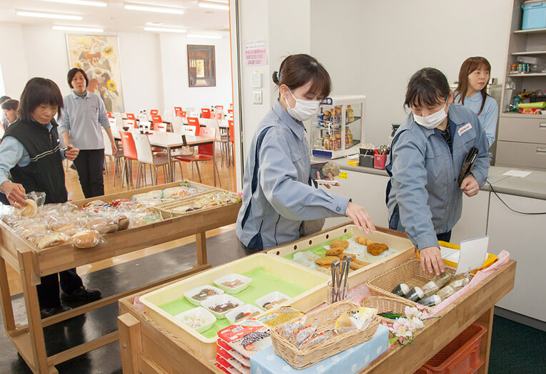 北星ゴム厚生棟 売店