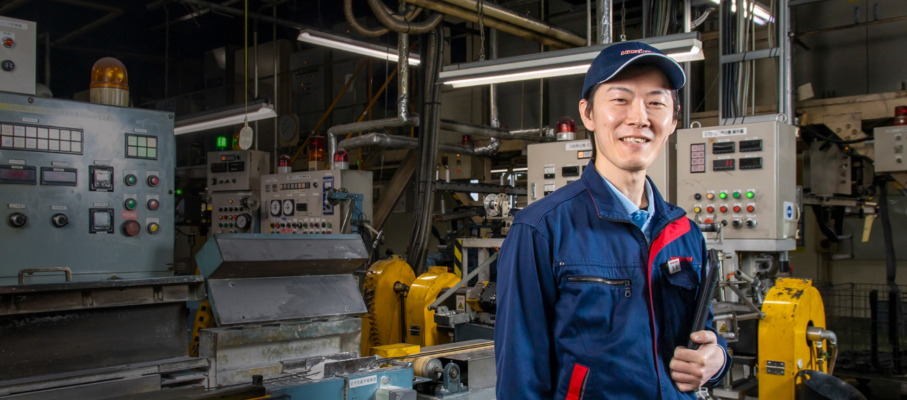 諦めずに問題に取り組み、解決できた時は達成感があります。