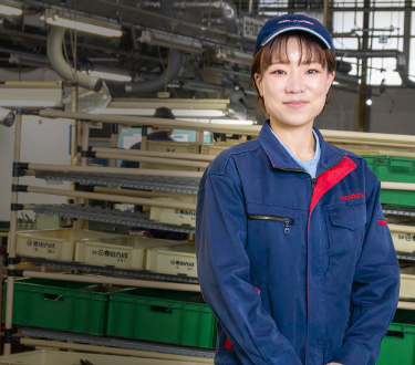 モノづくりに興味があり入社。細かい作業が好きな自分に気づきました。